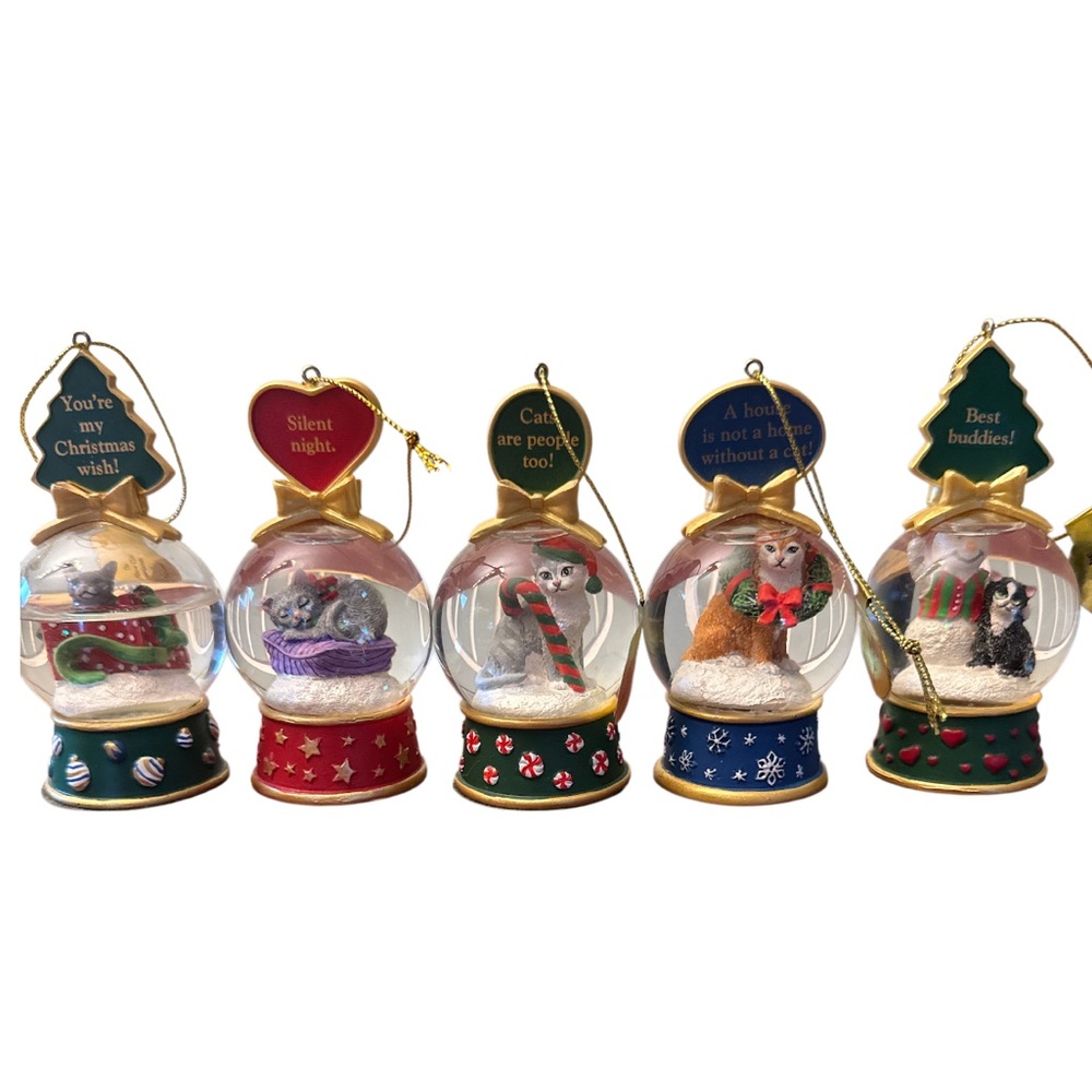 DANBURY MINT mini cats snow globe ornament